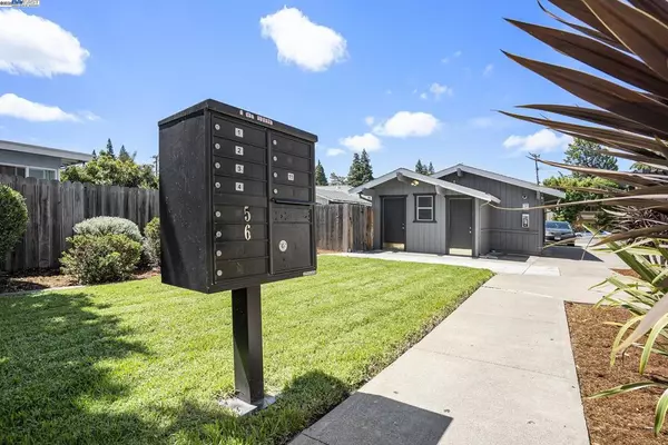 Hayward, CA 94544,24970 Cypress Ave