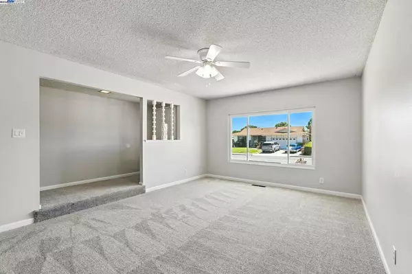 Antioch, CA 94509,2924 Ventura Ct