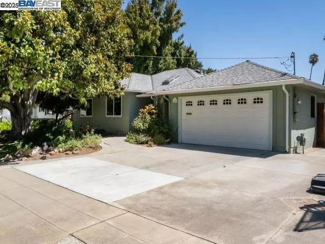 4670 Eggers Dr, Fremont, CA 94536