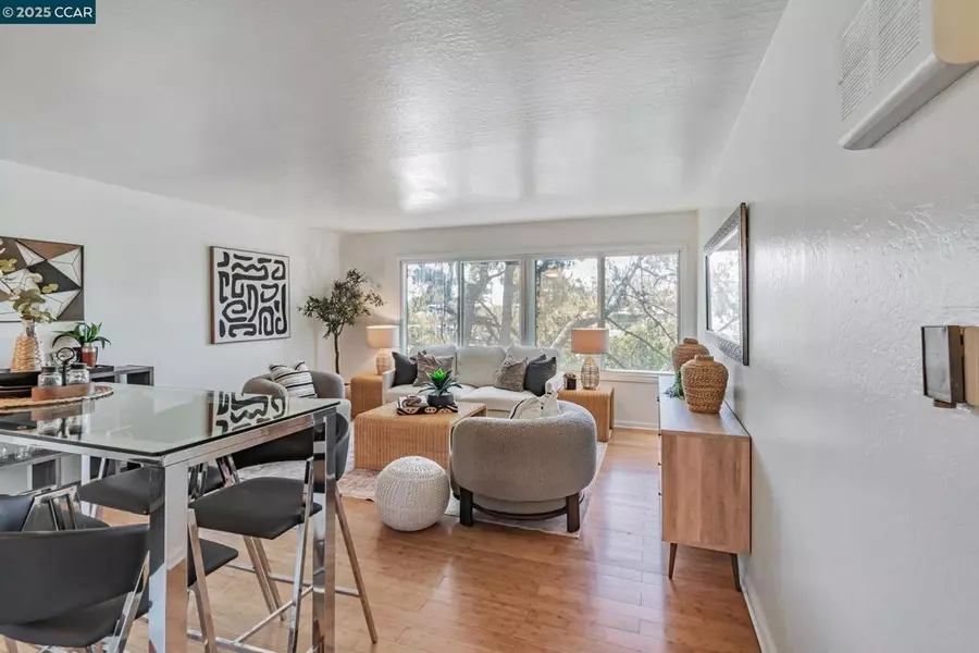 455 Crescent St #207, Oakland, CA 94610