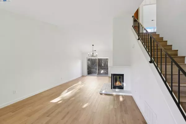 Pleasanton, CA 94588,2039 Alexander Court