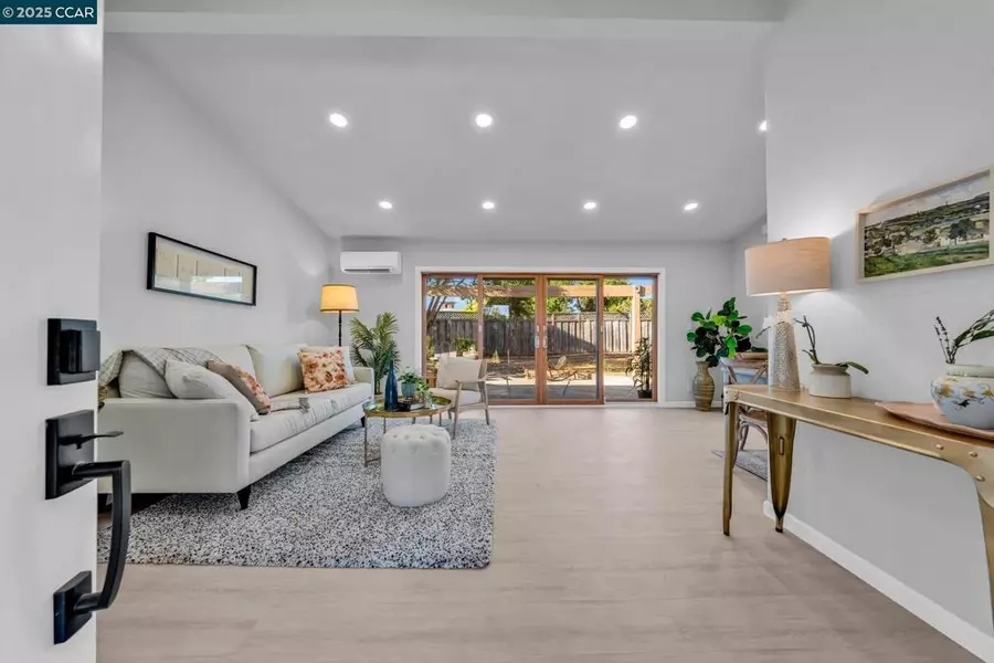 803 Hacienda way, San Rafael, CA 94903