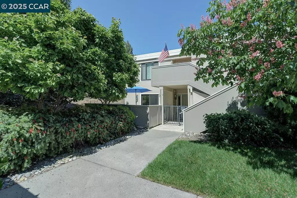 Walnut Creek, CA 94595,2017 Oakmont Way #2