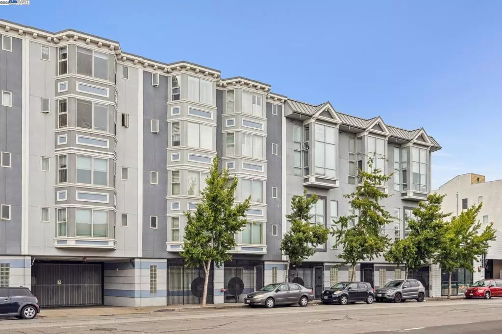 San Francisco, CA 94107,950 Harrison #223