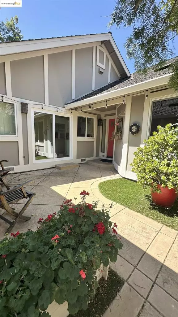 Danville, CA 94526,706 Lakeside Ct