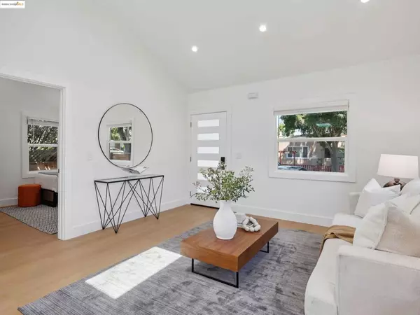 Berkeley, CA 94703,1612 Carleton St