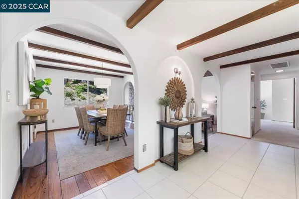 Moraga, CA 94556,3900 Campolindo Dr