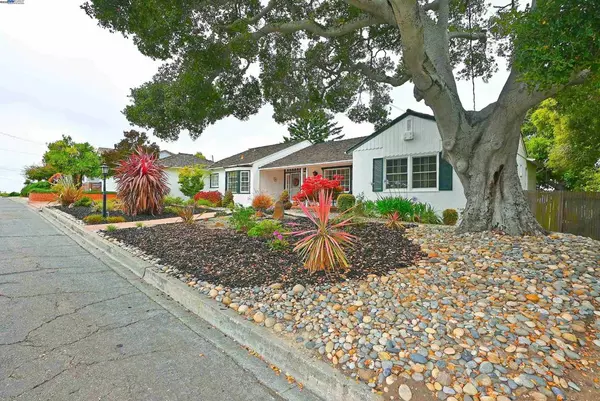 San Leandro, CA 94577,1380 E Juana Ave