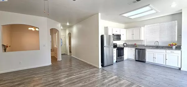 Delhi, CA 95315,16712 Sheffield St