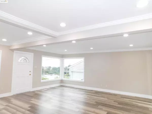 San Leandro, CA 94578,15976 Carolyn St