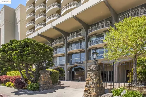 Oakland, CA 94612-4535,1555 Lakeside Dr #190