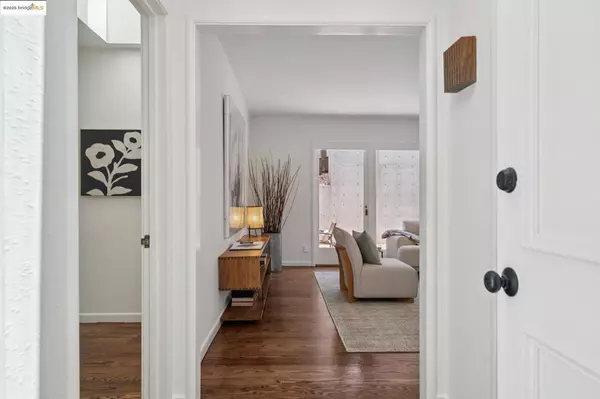 Berkeley, CA 94708,16 Muir Way