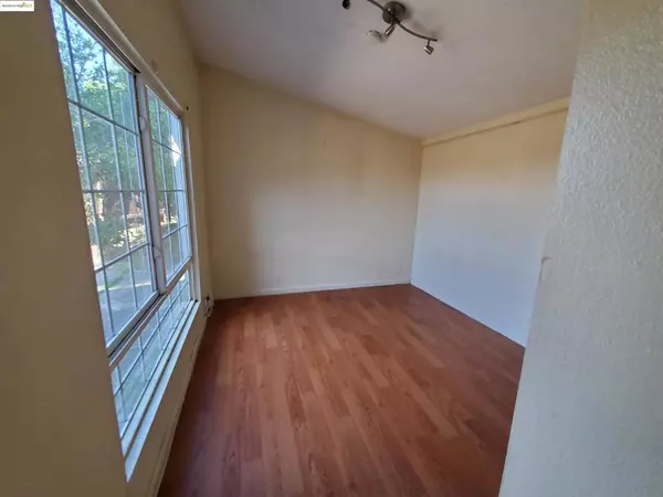 Hayward, CA 94544,27828 Mandarin Ave