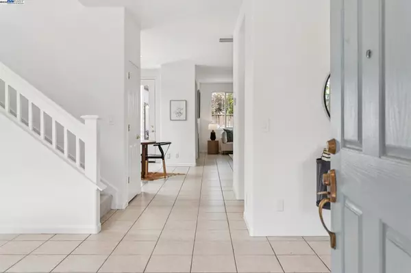 Alameda, CA 94501-1277,1807 Hibbard Street