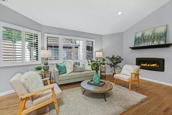 Santa Clara, CA 95050,480 N Winchester Blvd #9