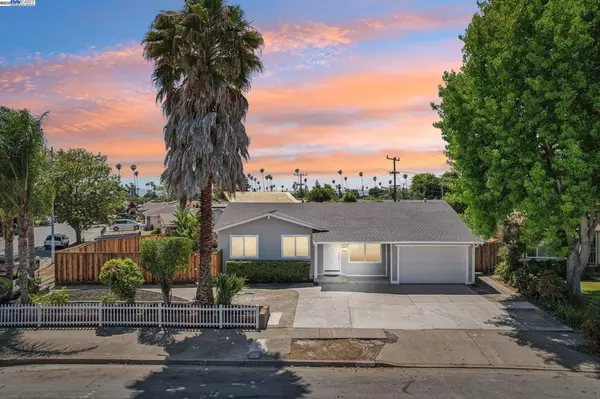 39681 Sundale Dr, Fremont, CA 94538
