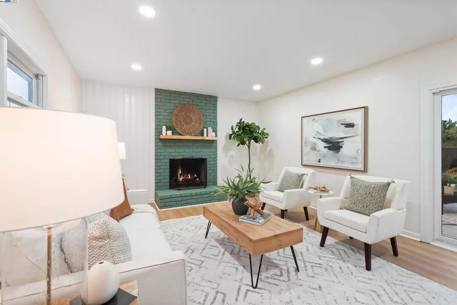793 Moraga Dr, San Leandro, CA 94578