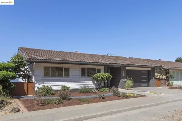 Oakland, CA 94619,381 Crestmont Dr