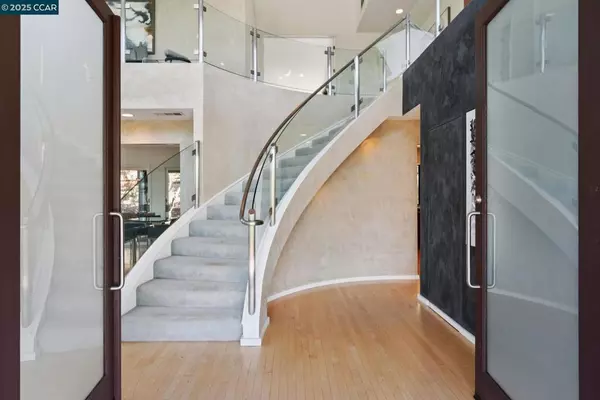 Moraga, CA 94556,127 Devin Dr