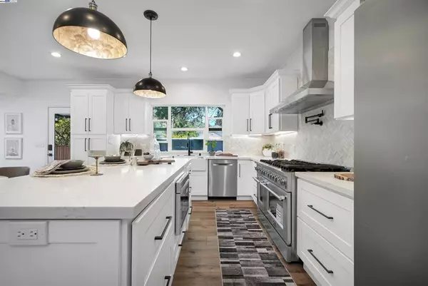 Walnut Creek, CA 94595,250 Castle Hill Ranch Rd