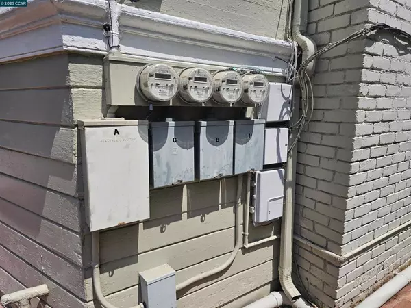 Alameda, CA 94501,1220 Chestnut St