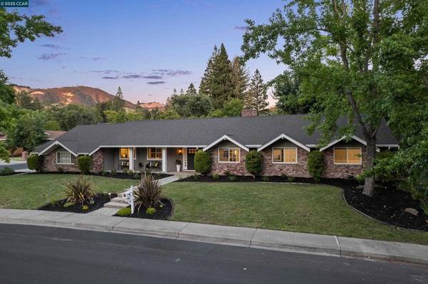 1050 White Gate Rd, Alamo, CA 94507