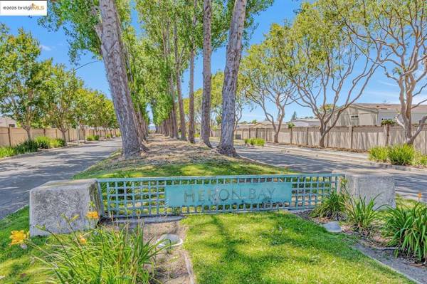 San Leandro, CA 94579,15470 Heron Dr
