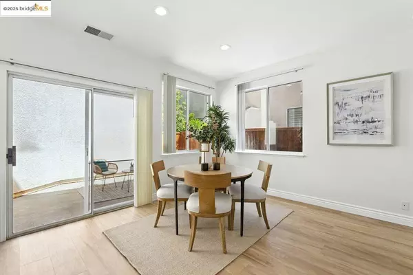 San Leandro, CA 94579,15470 Heron Dr