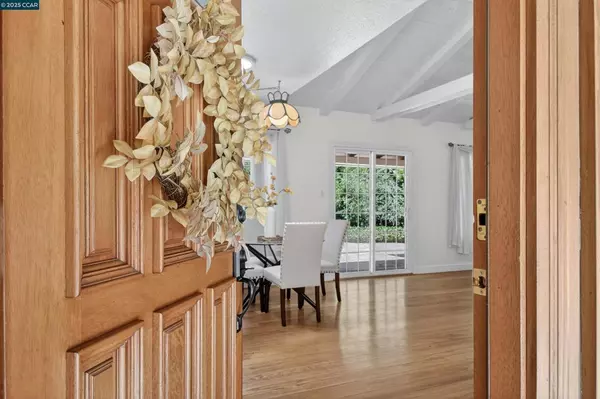 Orinda, CA 94563,1 Vista Del Moraga