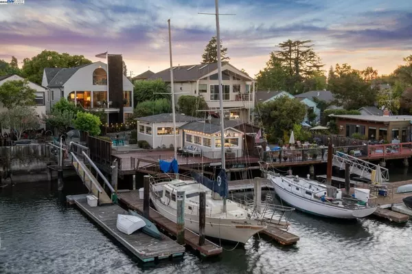 3127 MARINA DRIVE, Alameda, CA 94501