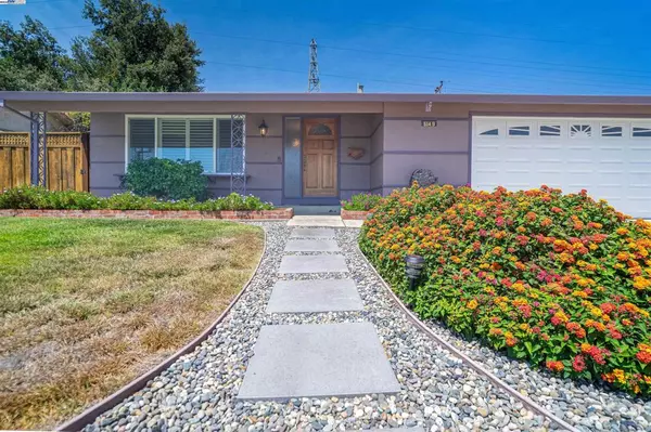 Fremont, CA 94538,5149 Roycroft Way