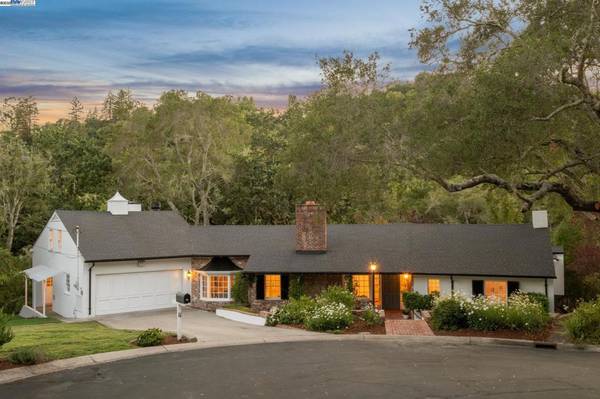 11 CRANE COURT, Orinda, CA 94563