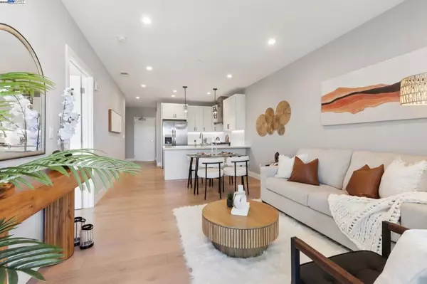 San Carlos, CA 94070,520 El Camino Real #307