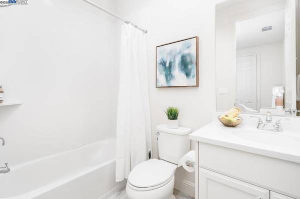 San Ramon, CA 94582,3021 Blackberry Ave