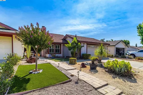 943 Coral Ridge Cir, Rodeo, CA 94572