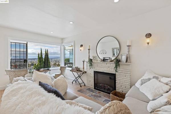 Oakland, CA 94605,7756 Sunkist Dr