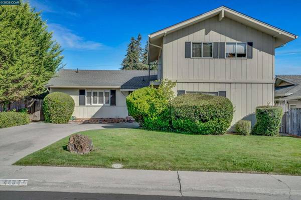 4404 Meadowbrook Dr, Richmond, CA 94803