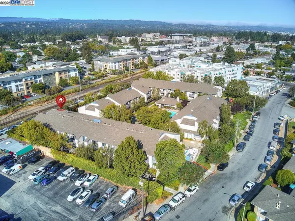 San Mateo, CA 94401,845 Woodside Way #111