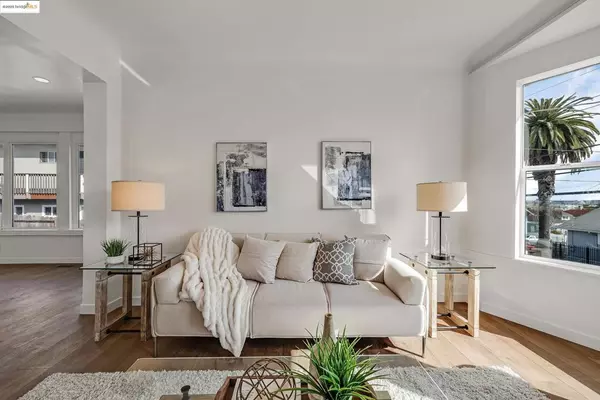 Oakland, CA 94601,4730 Melrose Ave