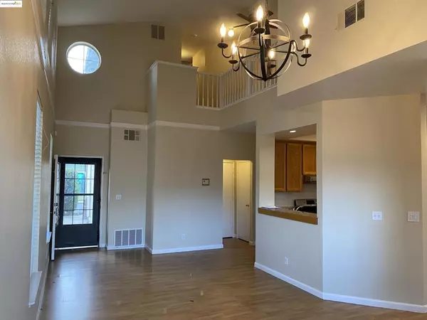 Antioch, CA 94519-9999,5239 woodside way