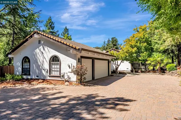 Lafayette, CA 94549,1108 Howard Hills Rd