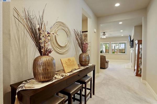 Lathrop, CA 95330,2595 Garden Farms Ave