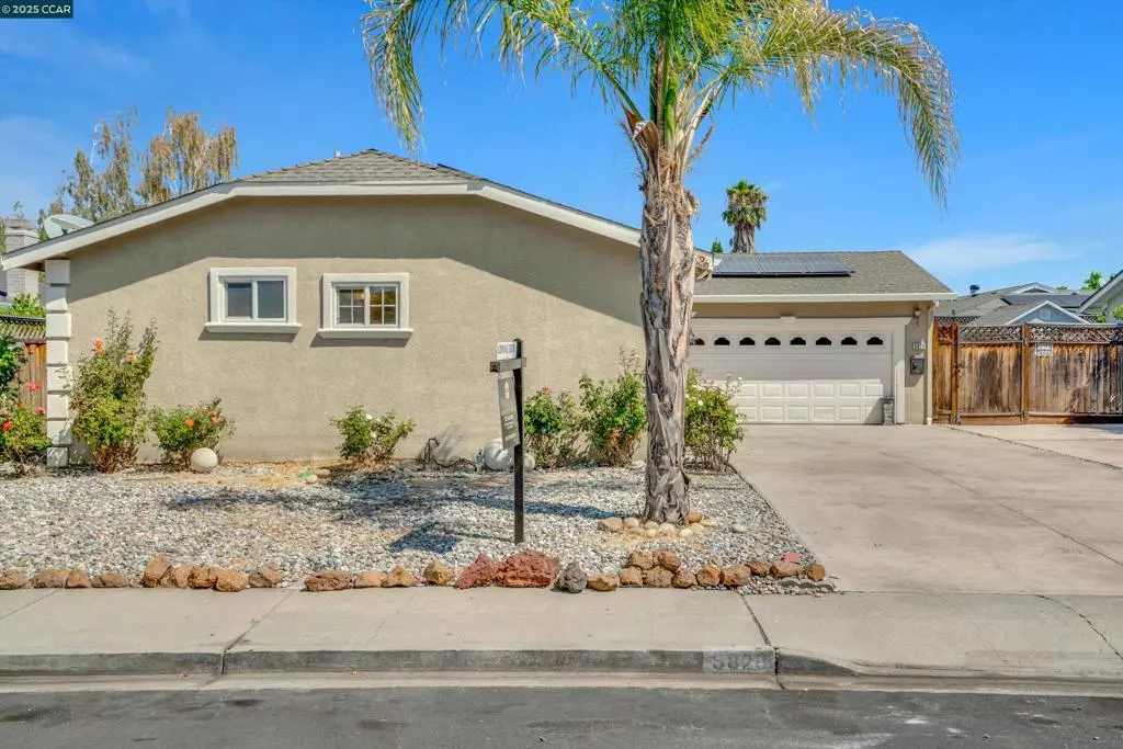 Livermore, CA 94551-5615,5828 Crestmont Ave