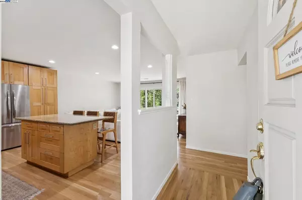 Concord, CA 94521,4302 Carter Ct