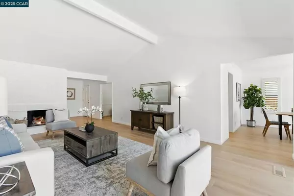 Moraga, CA 94556,1725 Spyglass Ln