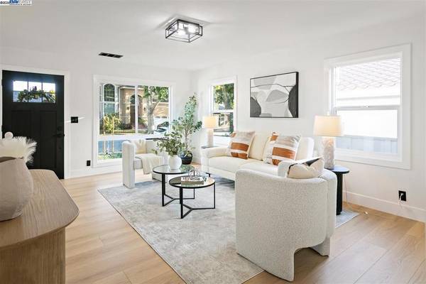341 Dana St, Fremont, CA 94539