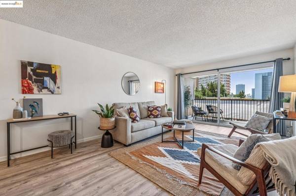 85 Vernon St #305, Oakland, CA 94610