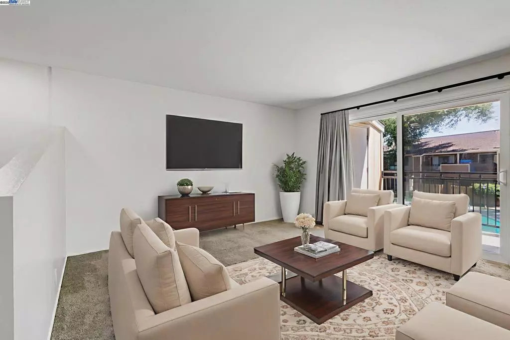 San Ramon, CA 94583,8975 Alcosta Blvd #104