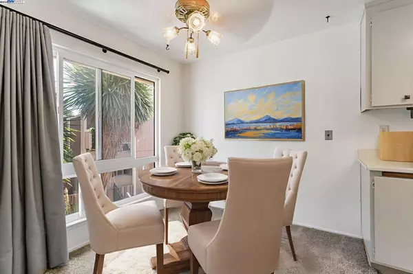 San Ramon, CA 94583,8975 Alcosta Blvd #104