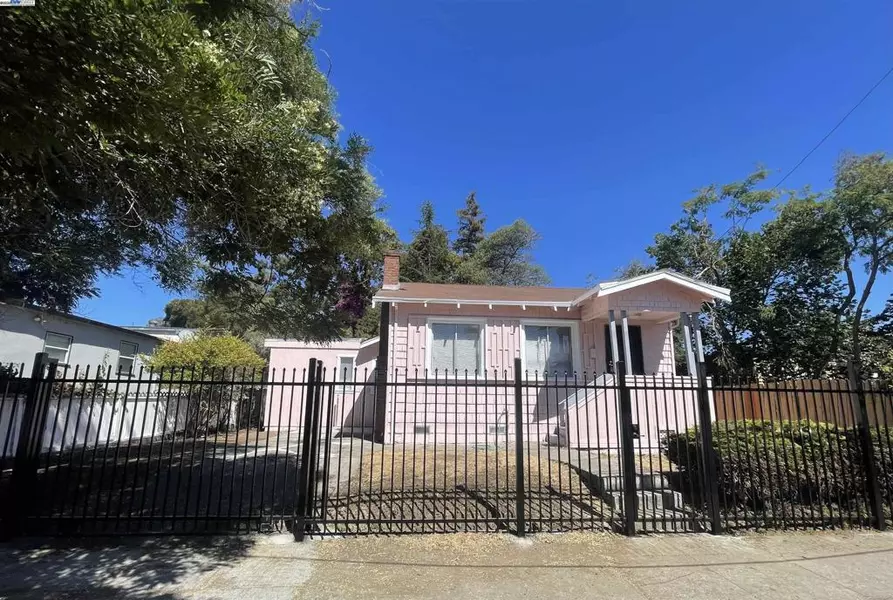 2311 82nd Ave, Oakland, CA 94605